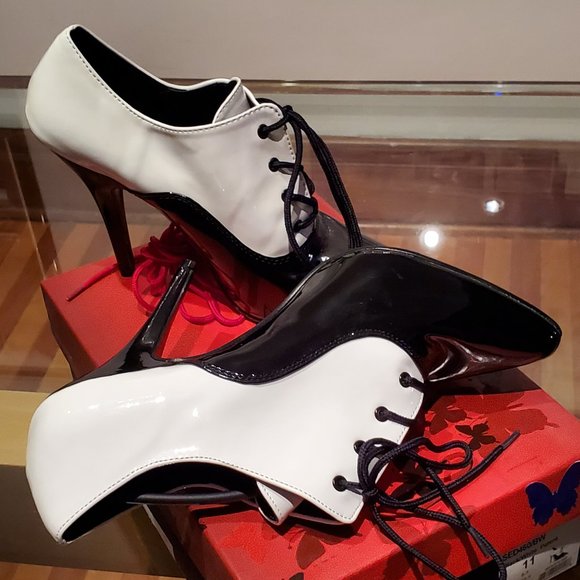 Two-toned patent stiletto shoes - Picture 4 of 4